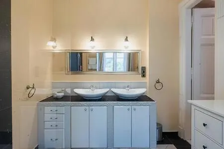 Charming Flat In The Center Будапешт